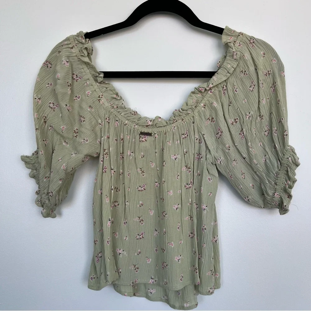 Billabong Green Puff Sleeve Smocked Blouse - Picture 2 of 3